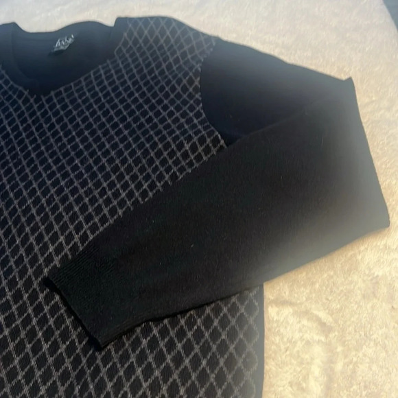 Jos. A. Bank Sz M Black & Gray Diamond Jacquard Pattern V-Neck Sweater Wool - Picture 10 of 16